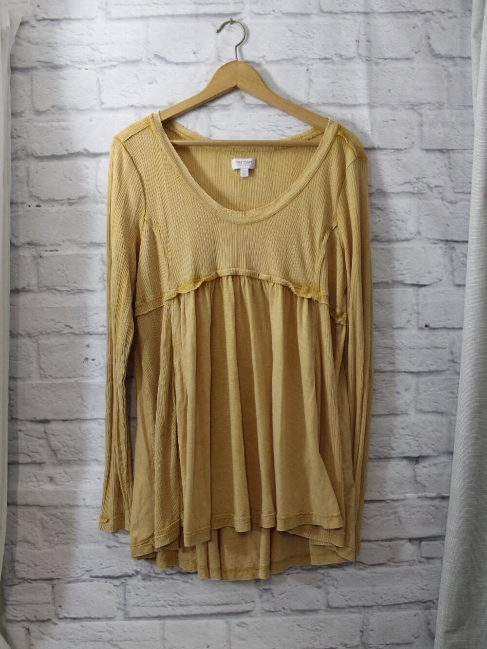 True Craft Extra Large Tan Longsleeve Flowy Hi-Low Blouse Fall Casual Fairycore